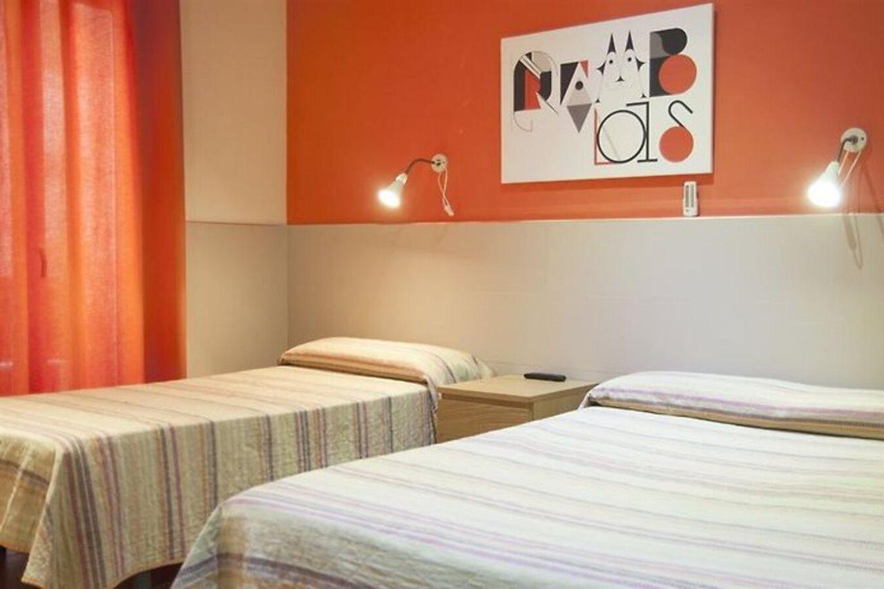 Be Ramblas Guest House Барселона Экстерьер фото