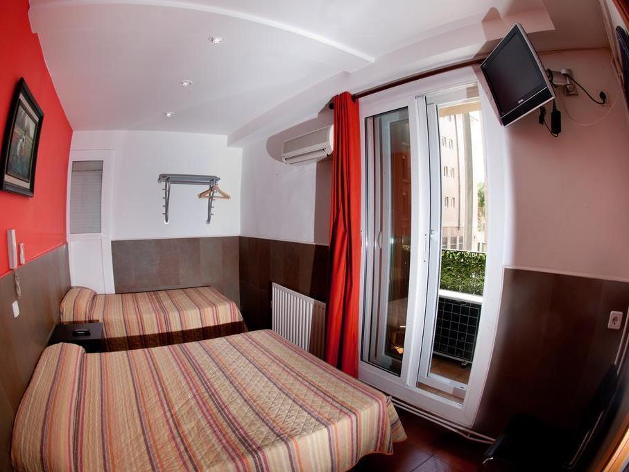 Be Ramblas Guest House Барселона Экстерьер фото